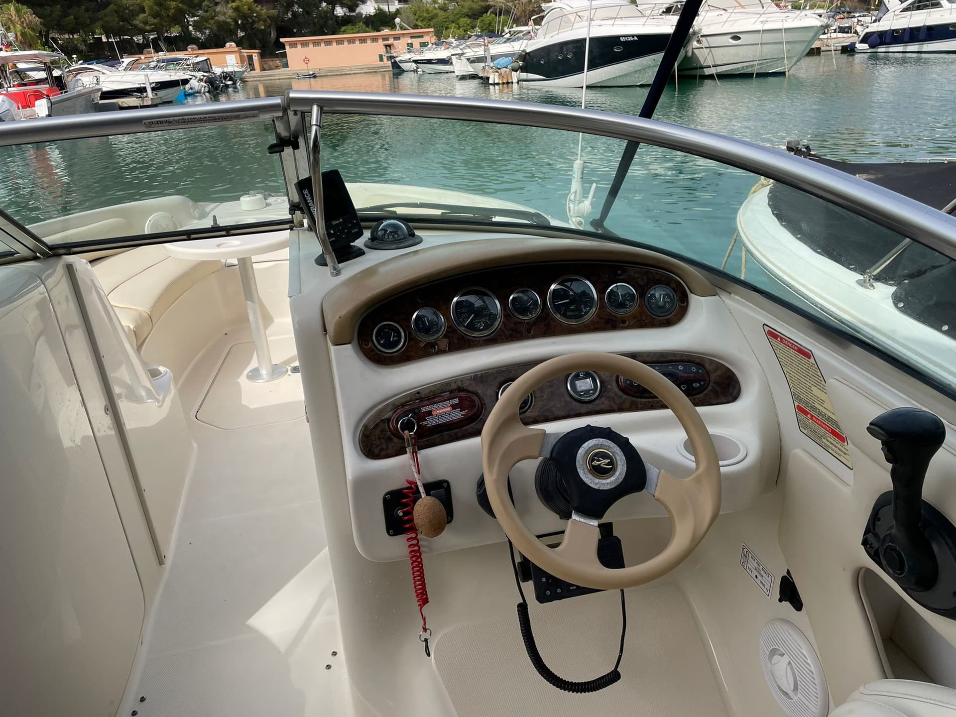 Sea Ray 240 Sundeck - miniatura 10