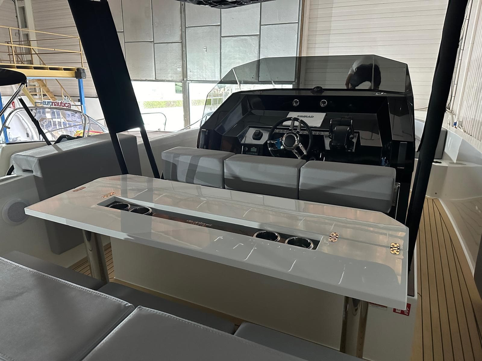 De Antonio Yachts D28 - miniatura 3