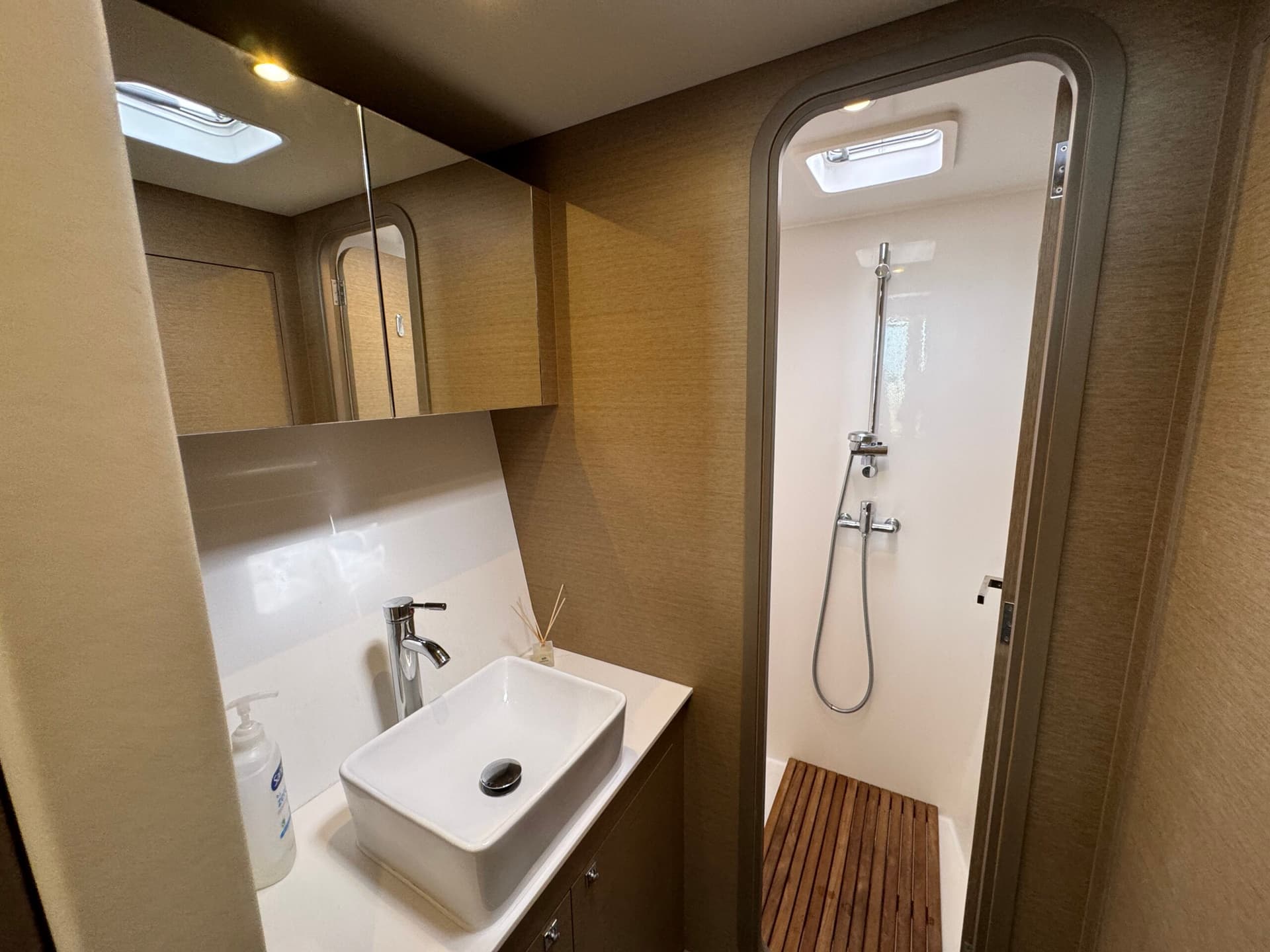 Neel 47 Trimarán - miniatura 11