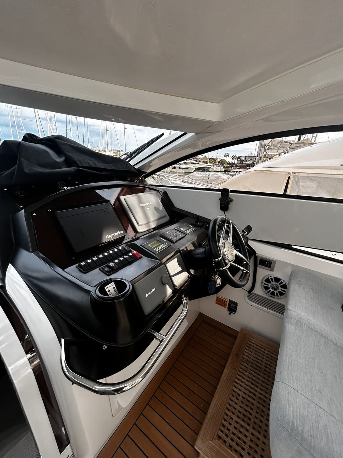 Sunseeker Portofino 53 - miniatura 2