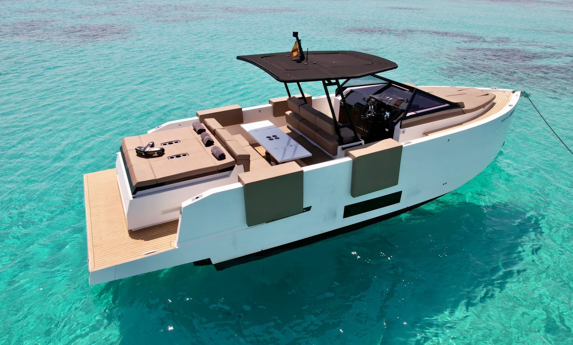 De Antonio Yachts D34 Cruiser - miniatura 5
