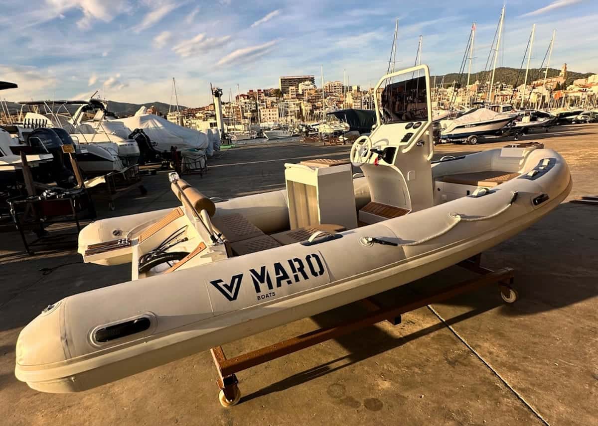 Maro boats M561